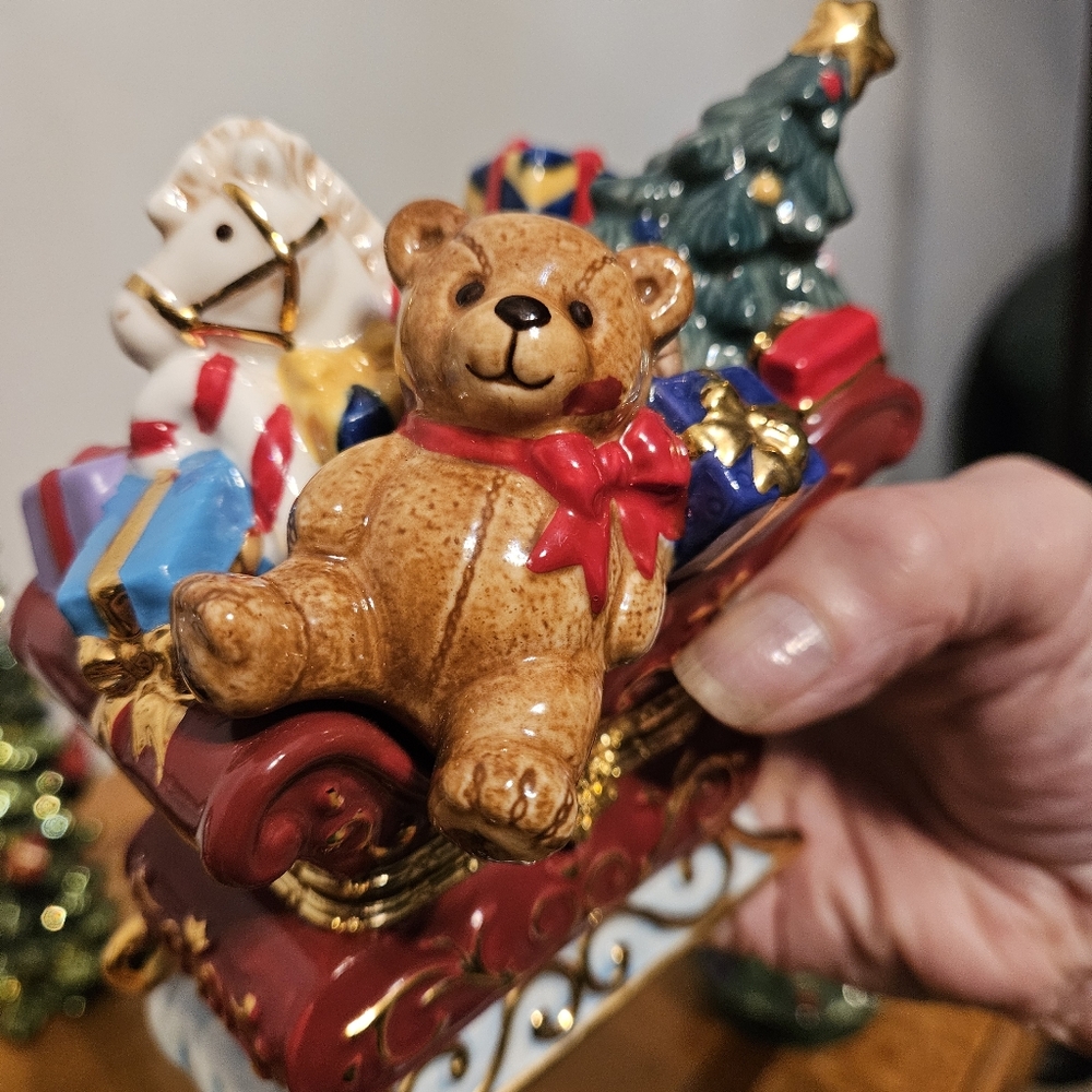 Porcelain Christmas Trinket box